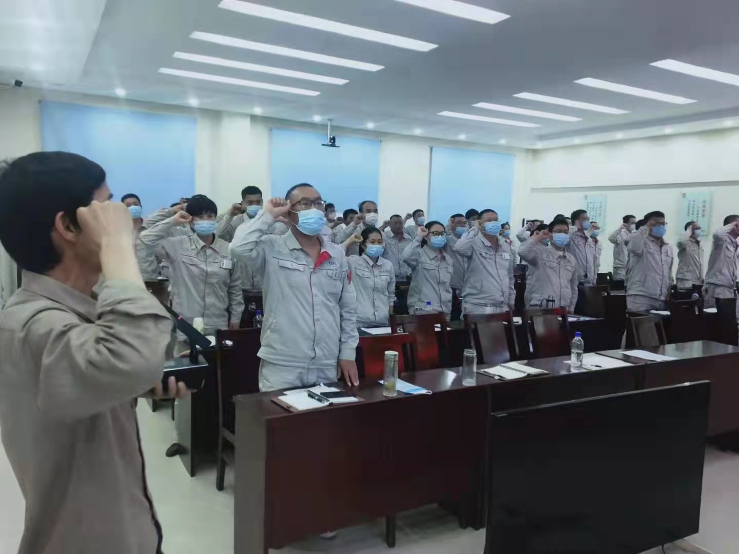 河南濟源中聯(lián)水泥有限公司進行安全檢查和培訓(xùn)