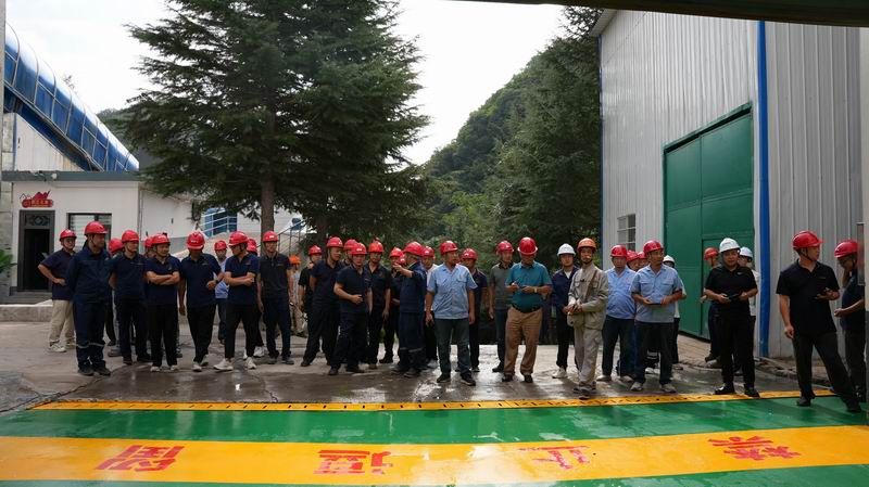 組織15家服務(wù)企業(yè)到洛鉬集團游學(xué)活動